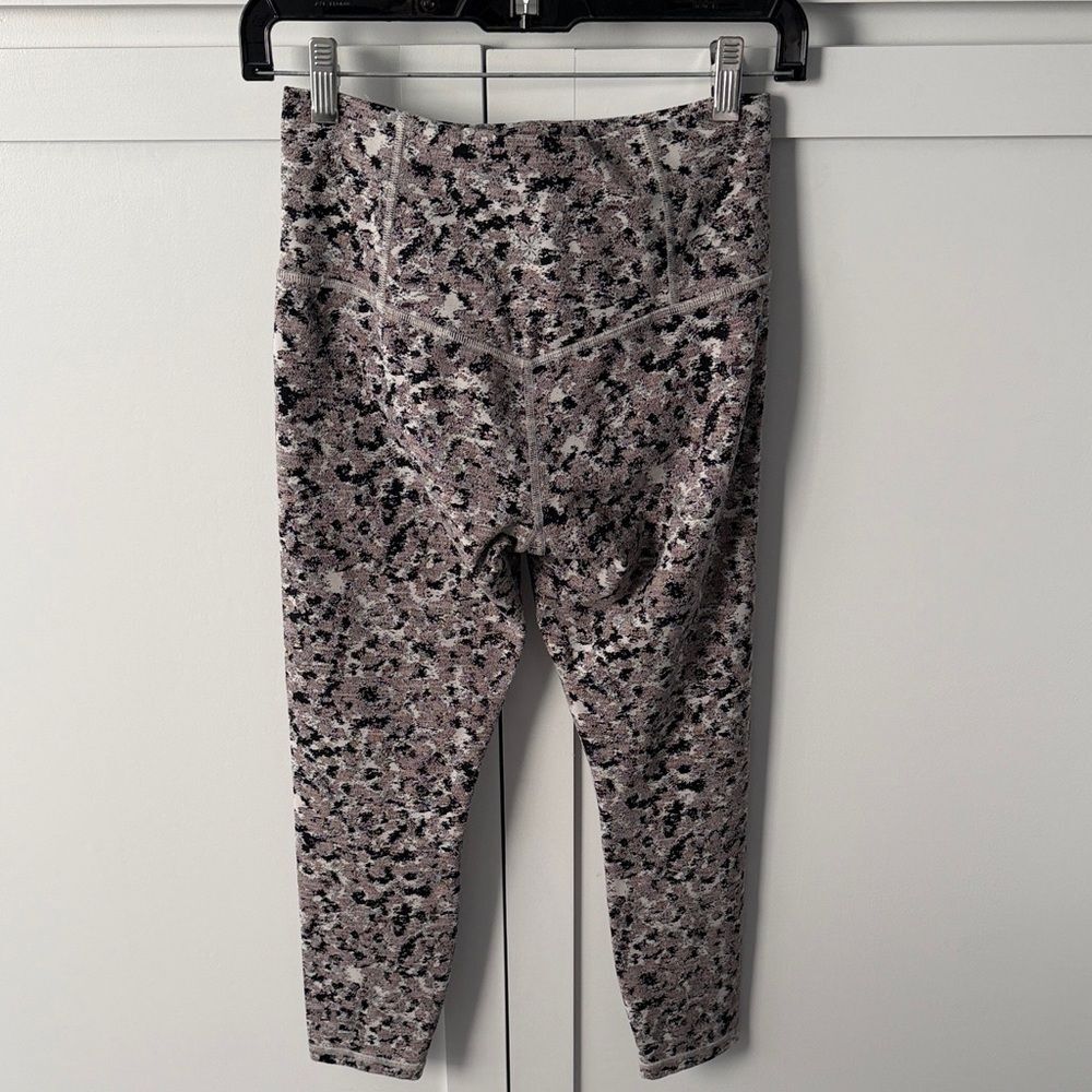 Athleta Elation Textured 7/8 Tights | Meadow Decadent Chocolate | Size Small - Picture 5 of 12